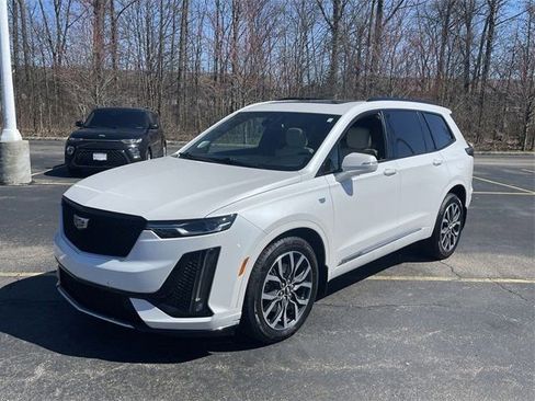Used 2021 Cadillac XT6 Sport AWD/4WD image 6