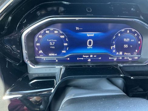 Used 2025 Chevrolet Silverado 2500 LT w/ Z71 Chrome Sport Edition image 17