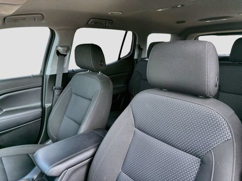 Used 2022 GMC Acadia SLE w/ Driver Convenience Package FWD image 12
