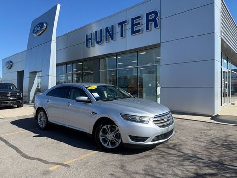 Used 2016 Ford Taurus SEL w/ Equipment Group 201A image 1