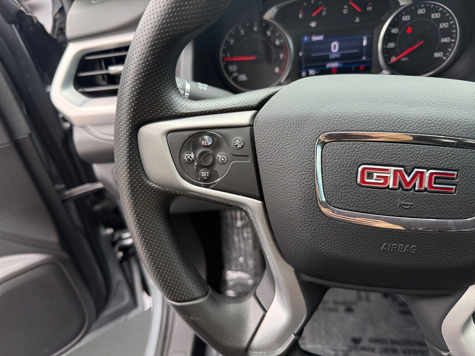 Used 2023 GMC Acadia SLE AWD/4WD image 24