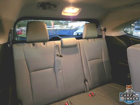 Used 2020 Toyota Highlander XLE image 39