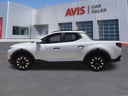 Used 2025 Hyundai Santa Cruz SEL AWD/4WD image 2
