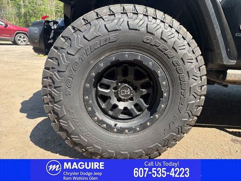 Used 2020 Jeep Gladiator Rubicon AWD/4WD image 15