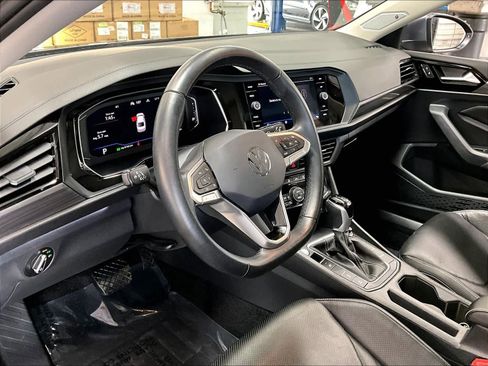 Used 2024 Volkswagen Jetta SEL image 17