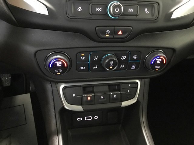 Used 2024 GMC Terrain SLE w/ Driver Convenience Package FWD image 25