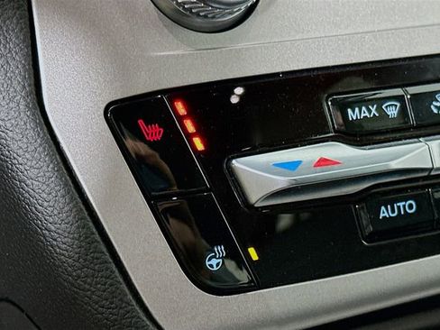 Certified 2022 Ford Explorer XLT w/ Equipment Group 202A image 28