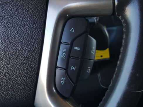 Used 2016 Chevrolet Express 2500 image 20