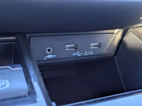 Used 2022 Subaru Legacy Premium image 29