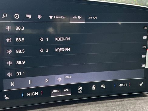 New 2025 Audi Q5 Premium Plus image 17