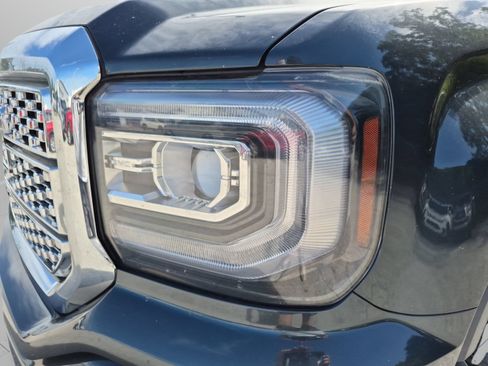 Used 2018 GMC Sierra 1500 Denali RWD image 28