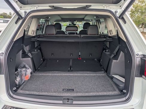 New 2026 Volkswagen Atlas Peak Edition image 14