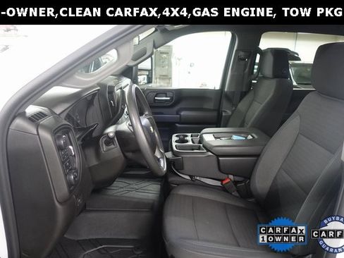 Used 2024 Chevrolet Silverado 2500 Custom w/ Custom Convenience Package image 10