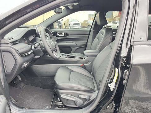 New 2026 Jeep Compass Latitude AWD/4WD image 22