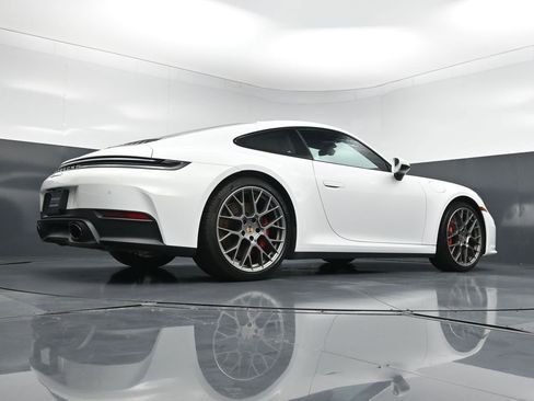 Certified 2025 Porsche 911 Carrera S RWD image 28