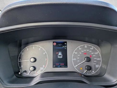 Certified 2024 Toyota Corolla Cross LE image 11