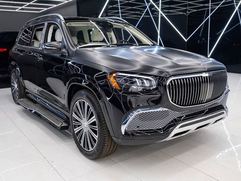 Used 2022 Mercedes-Benz Maybach GLS 600 4MATIC image 7