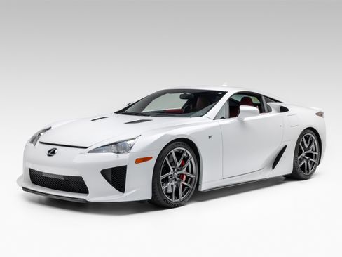 Used 2012 Lexus LFA RWD image 1