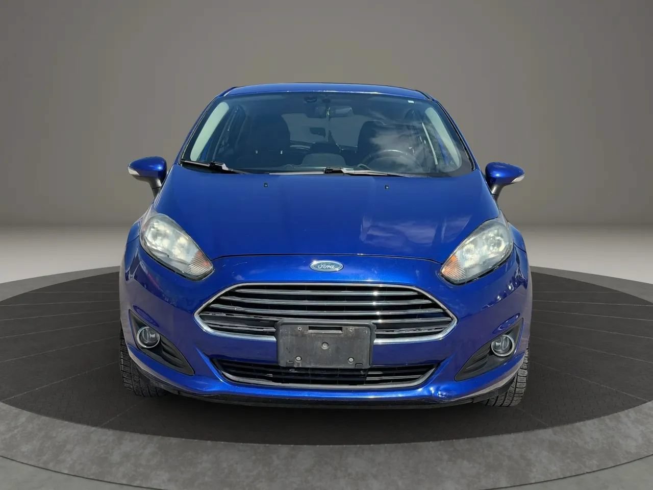 Used 2015 Ford Fiesta SE w/ Equipment Group 201A FWD image 2