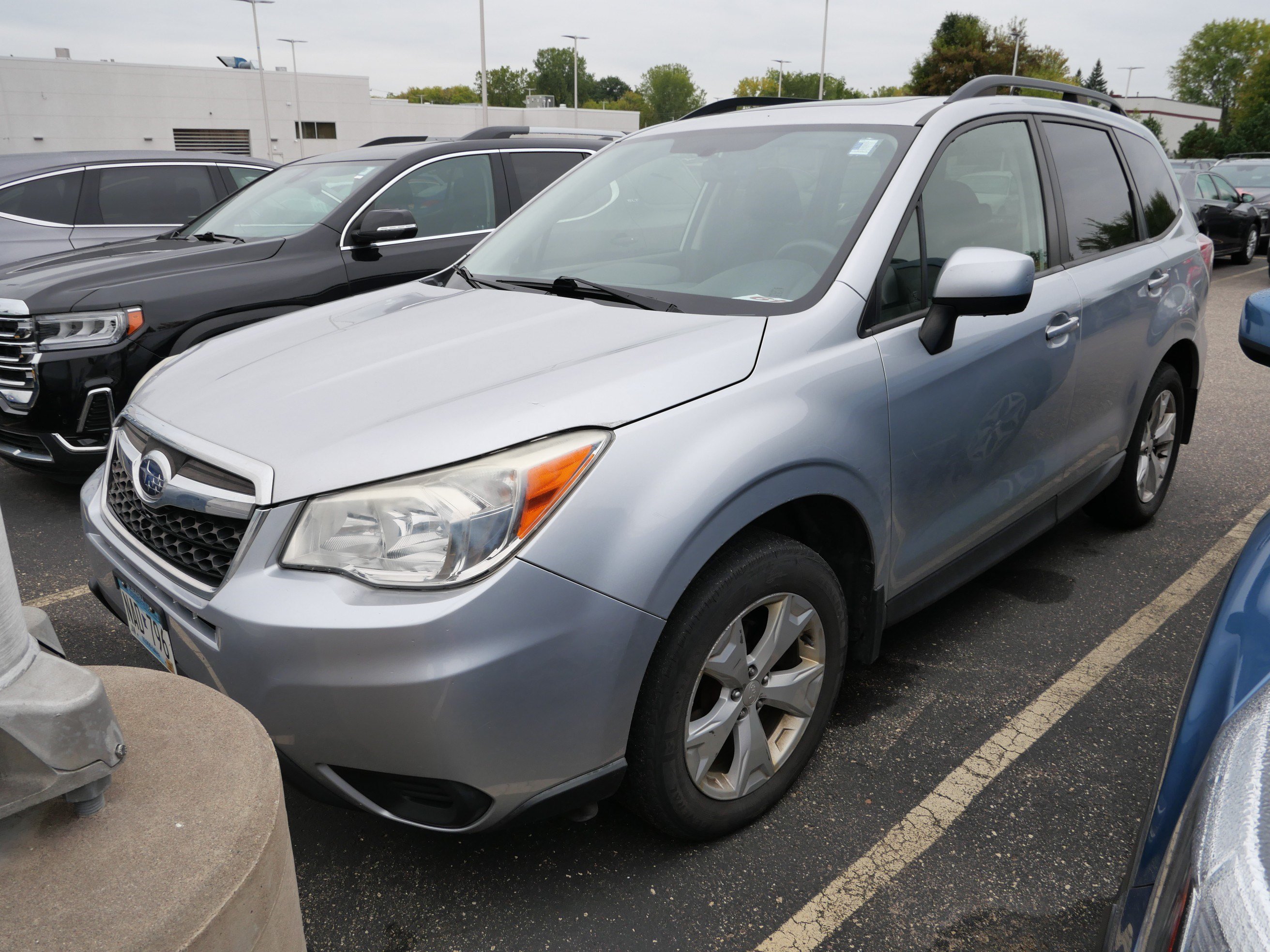 Used 2014 Subaru Forester 2.5i Premium w/ All-Weather Package AWD/4WD image 2