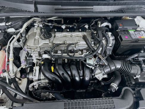 Used 2020 Toyota Corolla LE FWD image 31