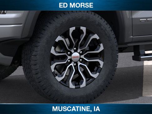 New 2026 GMC Canyon Denali image 9