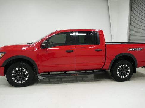 Used 2021 Nissan Titan PRO-4X w/ Pro-4x Convenience Package AWD/4WD image 6