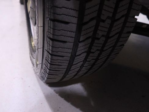 Used 2016 Ford Transit 350 XL image 34