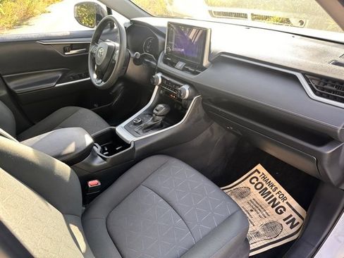 Used 2024 Toyota RAV4 XLE image 17