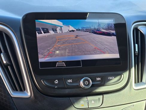 Used 2023 Chevrolet Malibu LT image 24