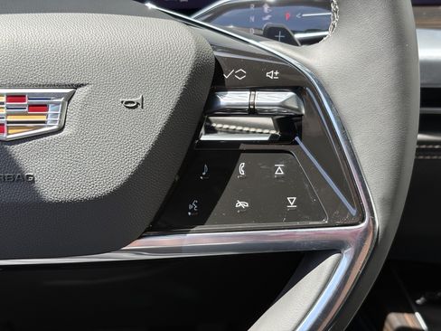 New 2026 Cadillac Escalade Luxury AWD/4WD image 21