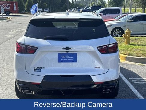 Used 2021 Chevrolet Blazer RS w/ Enhanced Convenience Package FWD image 6