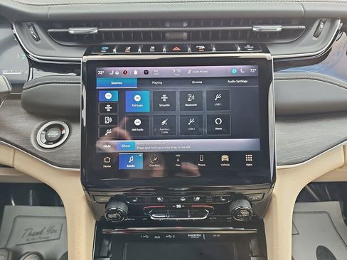 Used 2022 Jeep Grand Cherokee Limited 4xe w/ Luxury Tech Group II image 25