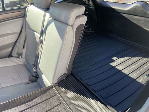 Used 2018 Subaru Outback 2.5i Limited image 6