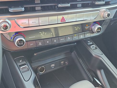 New 2025 Kia Telluride S image 26