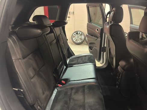 Used 2018 Jeep Grand Cherokee Altitude image 24