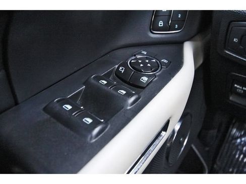 Used 2021 Ford Expedition Platinum RWD image 19