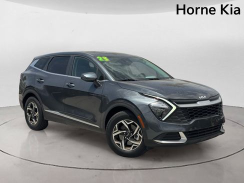 Certified 2023 Kia Sportage LX FWD image 2