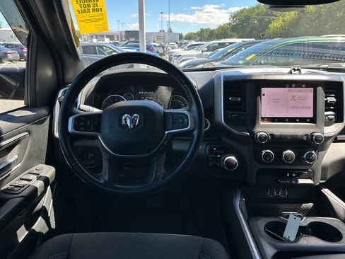 Used 2022 RAM 1500 Big Horn AWD/4WD image 13