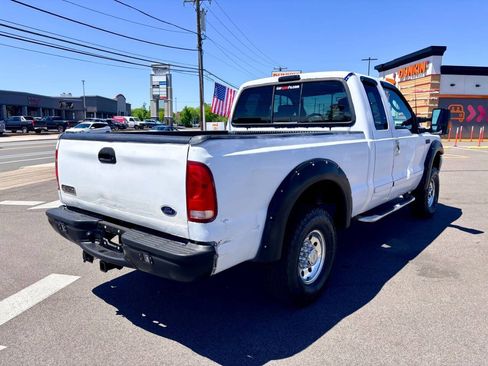 Used 2003 Ford F250 XLT AWD/4WD image 6