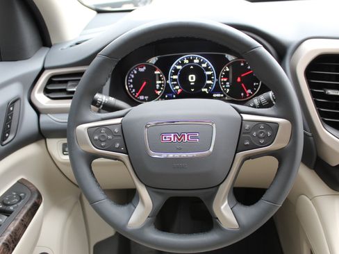Certified 2023 GMC Acadia Denali w/ Denali Ultimate Package AWD/4WD image 21