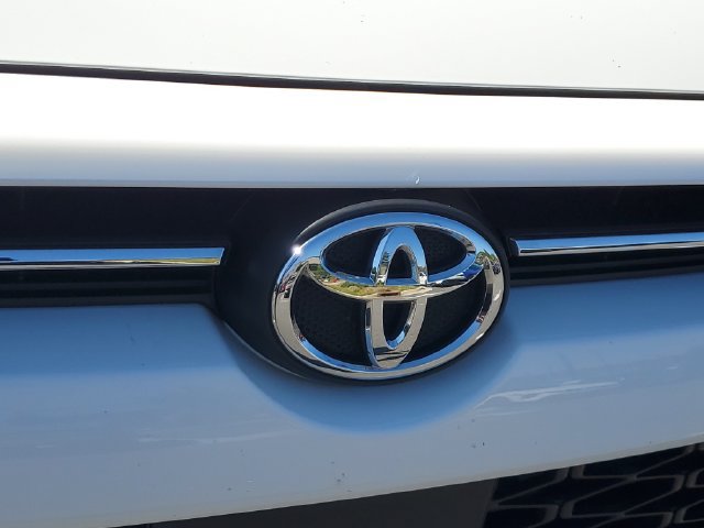 Used 2023 Toyota 4Runner SR5 Premium w/ Moonroof Package RWD image 10