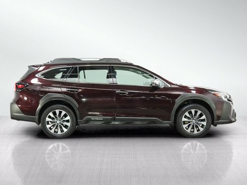 Used 2023 Subaru Outback Touring XT AWD/4WD image 6
