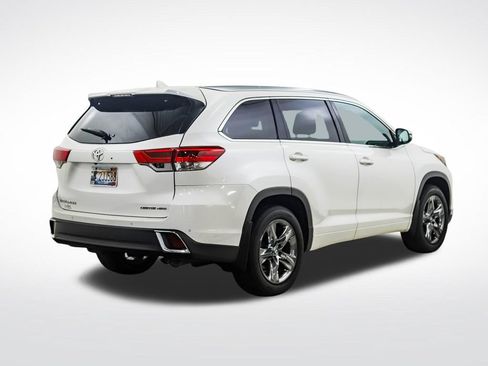 Used 2018 Toyota Highlander Limited Platinum AWD/4WD image 5