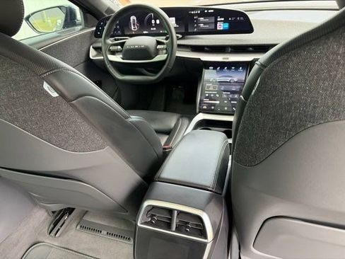 Used 2024 Lucid Air Touring AWD/4WD image 33