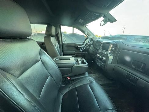 Used 2020 GMC Sierra 1500 SLT w/ X31 Off-Road Package AWD/4WD image 3