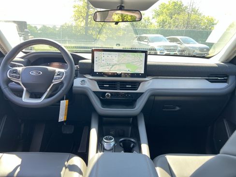 New 2026 Ford Explorer Active w/ Active Comfort Package AWD/4WD image 22