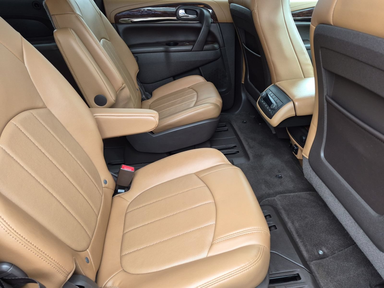 Used 2015 Buick Enclave Leather AWD/4WD image 32
