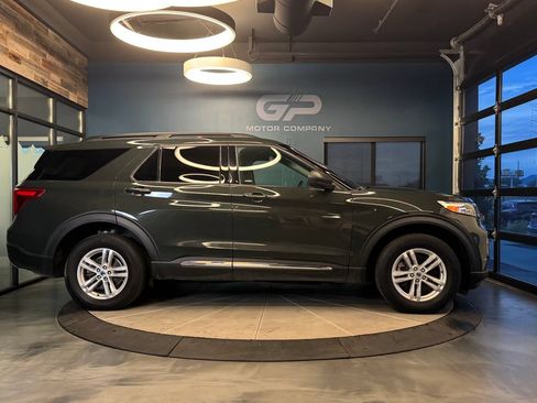 Used 2023 Ford Explorer XLT w/ Equipment Group 202A AWD/4WD image 2