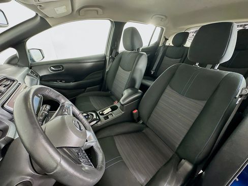 Used 2021 Nissan Leaf SV w/ SV Technology Package image 13